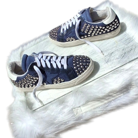 The Shoe Box Shoes - The Shoe Box Studs Side Star Suede Blue Lace-up Sneakers Italy Women Size 37/US7